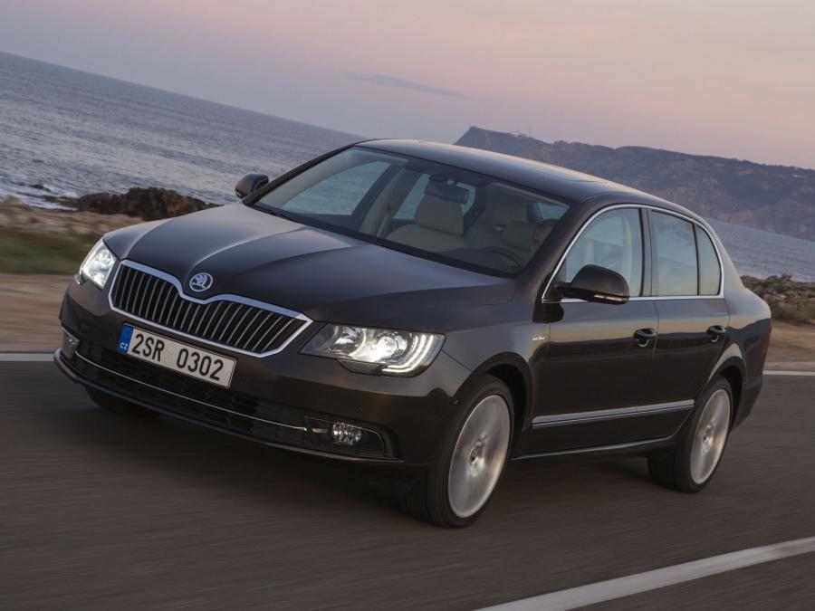  Skoda Superb Laurin & Klement 2013 года  (фото 5 из 10)